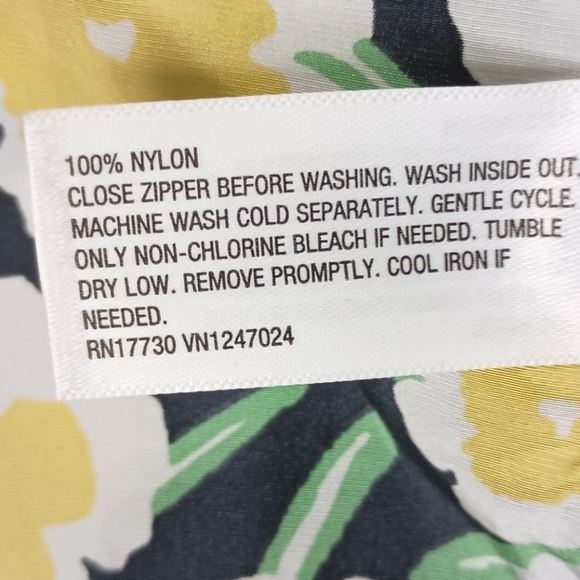 NWT Diane Von Furstenberg X Target Packable Poppy Short Sleeve Hooded Vest Small - Picture 16 of 17